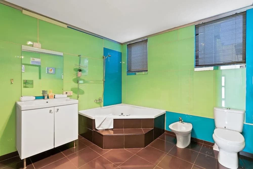 Villa De Marseilles - Melbourne - photo 9