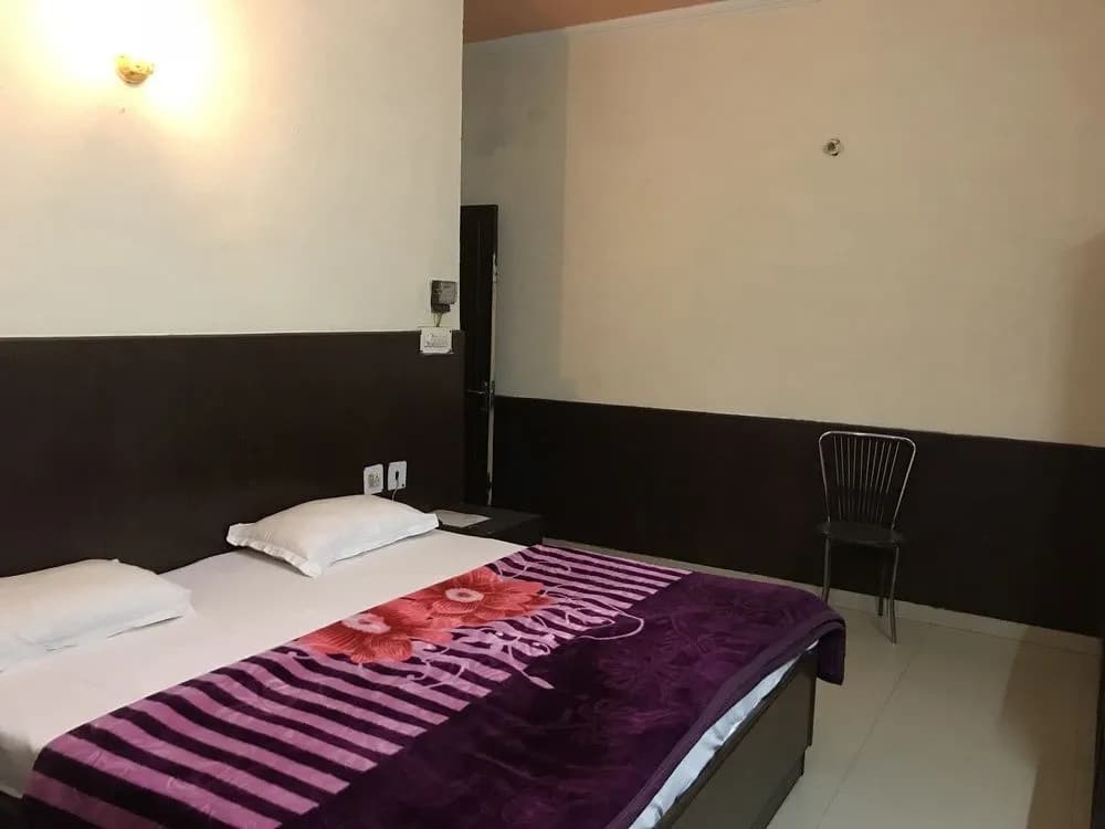 Hotel Jyoti Deluxe - photo 5