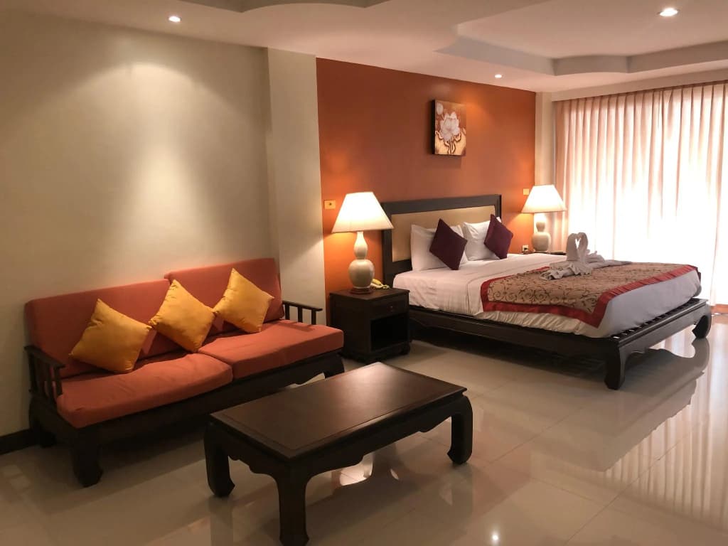 Sooksabai Jomtien Beach Hotel - photo 3