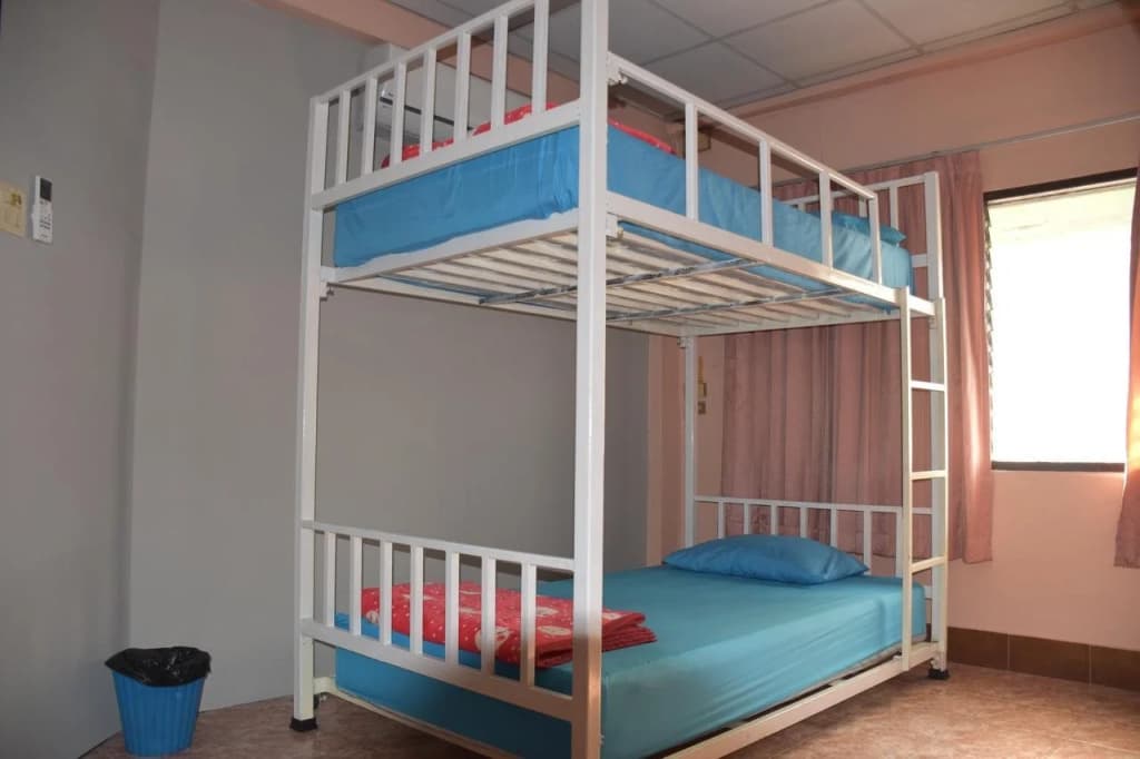 Empo Hostel at 30 Onnut - photo 5