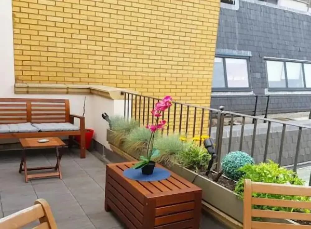 3 Beds 2 Baths Penthouse - photo 10