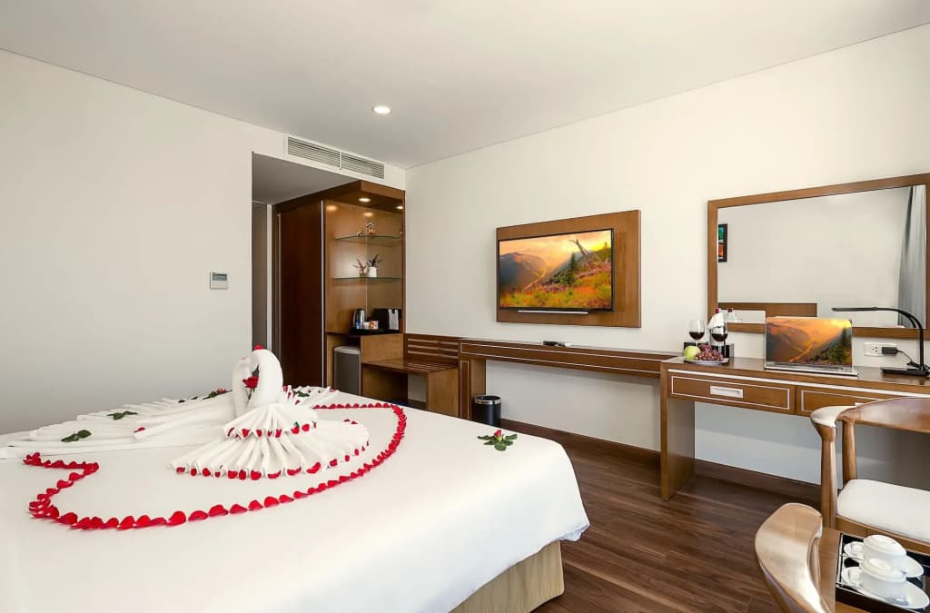 Tamarind Hotel Da Nang - photo 39