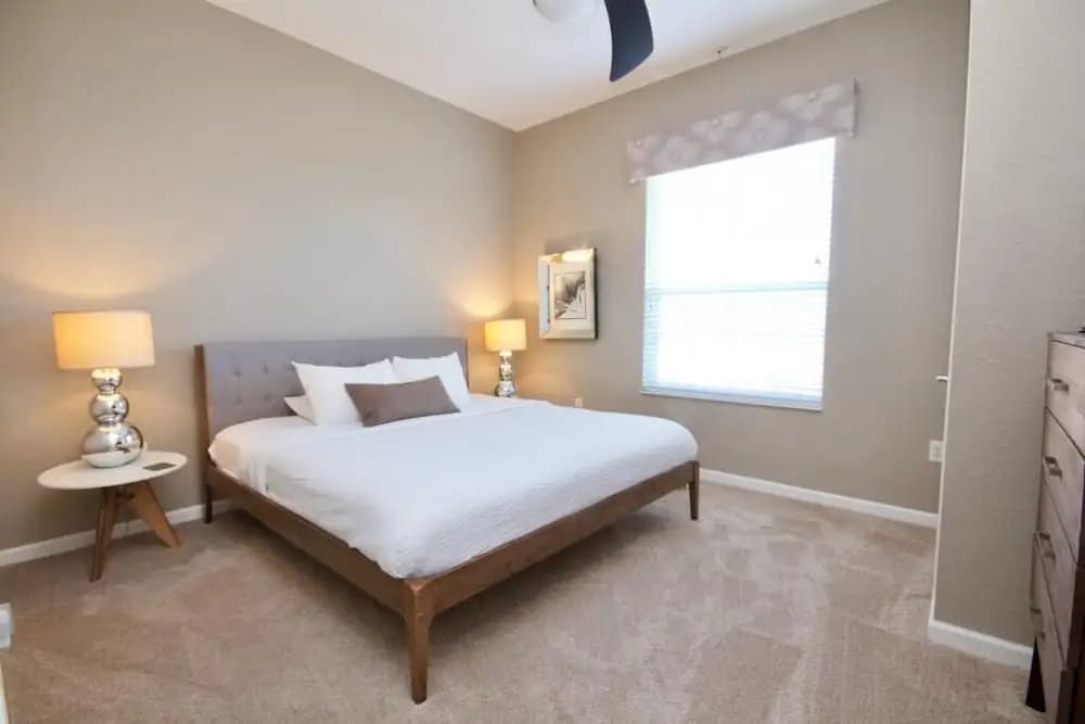 Lake View 3 Br Condo by RedAwning - photo 4