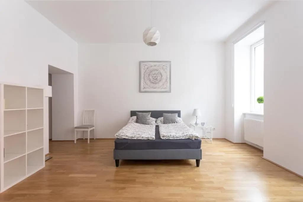 Charming Flat & Balcony near CentralStation Apt 5 - photo 6