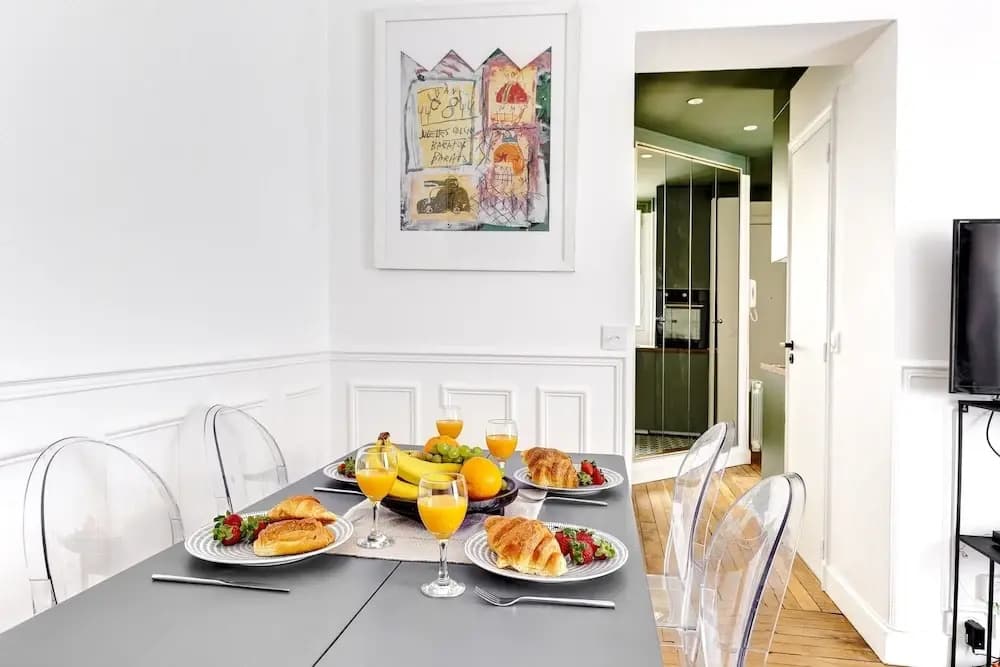 Chic 1BR by Eiffel Tower & Champ de Mars - photo 9