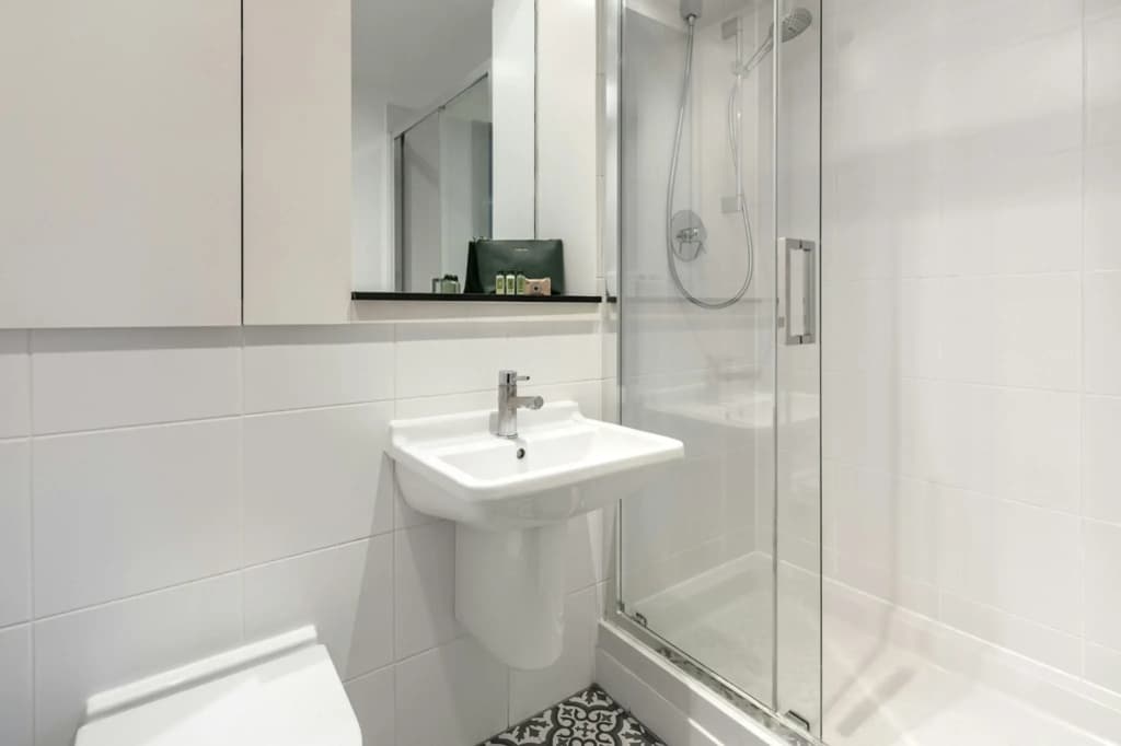 Marlin Apartments Canary Wharf - photo 29