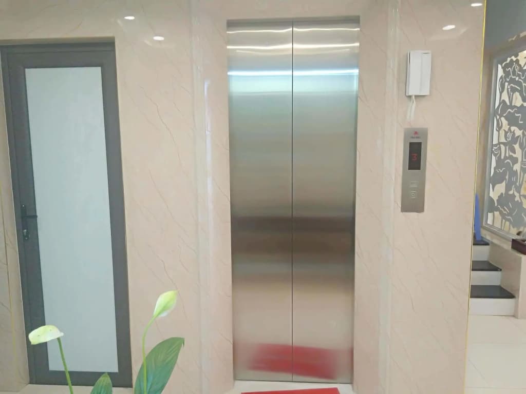 Westlake Tay Ho Hotel - photo 16