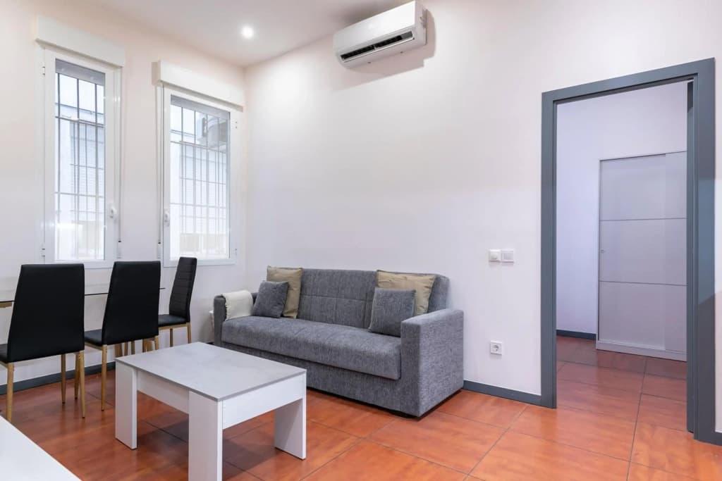Homeabout Imperial Apartment - photo 13