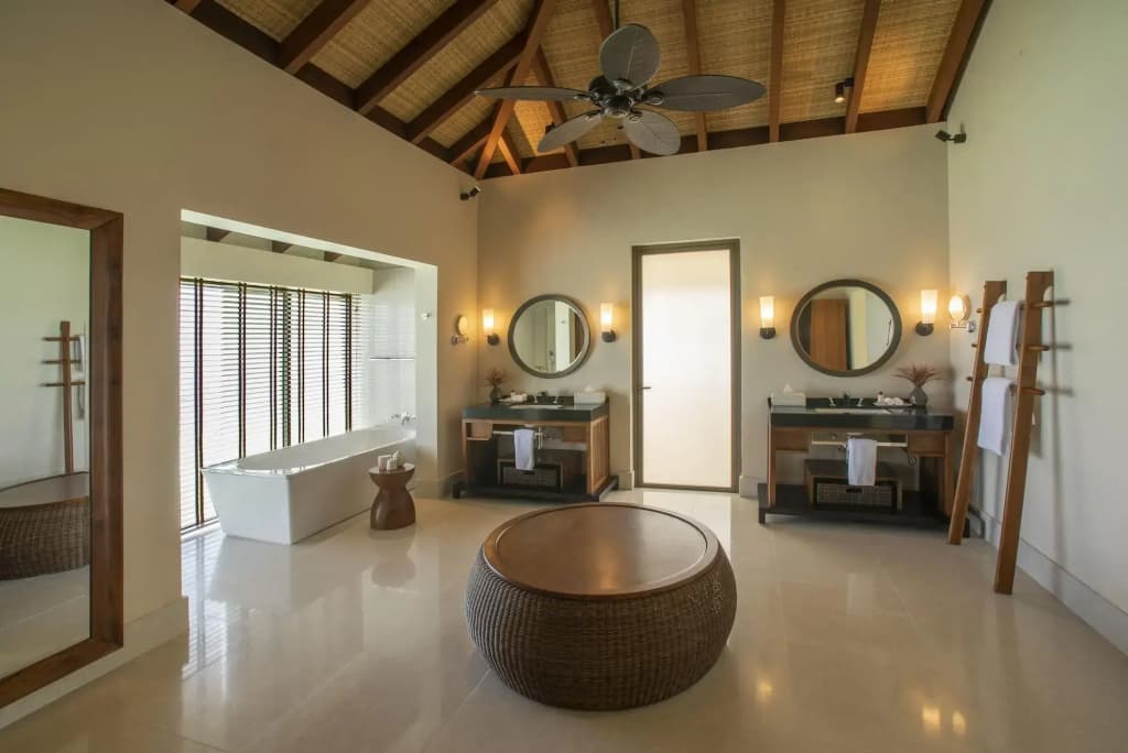The Residence Maldives at Dhigurah Hotel - photo 20