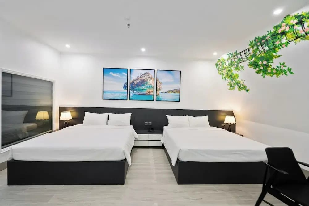 The Enchanted Ha Long Hotel - Bai Chay Beach - photo 26