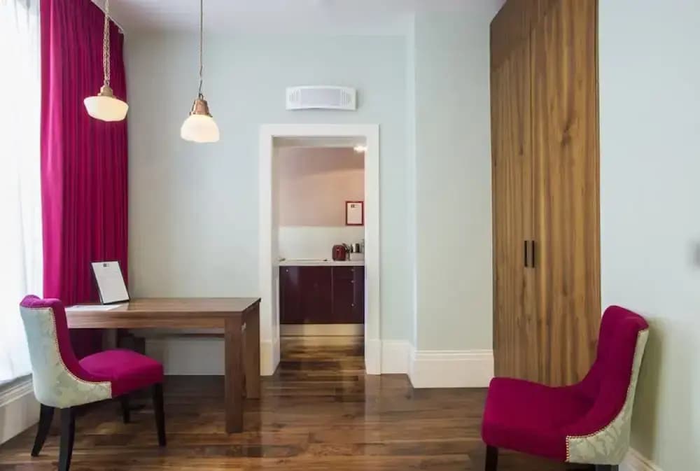 Residences at The Gyle - London - photo 2
