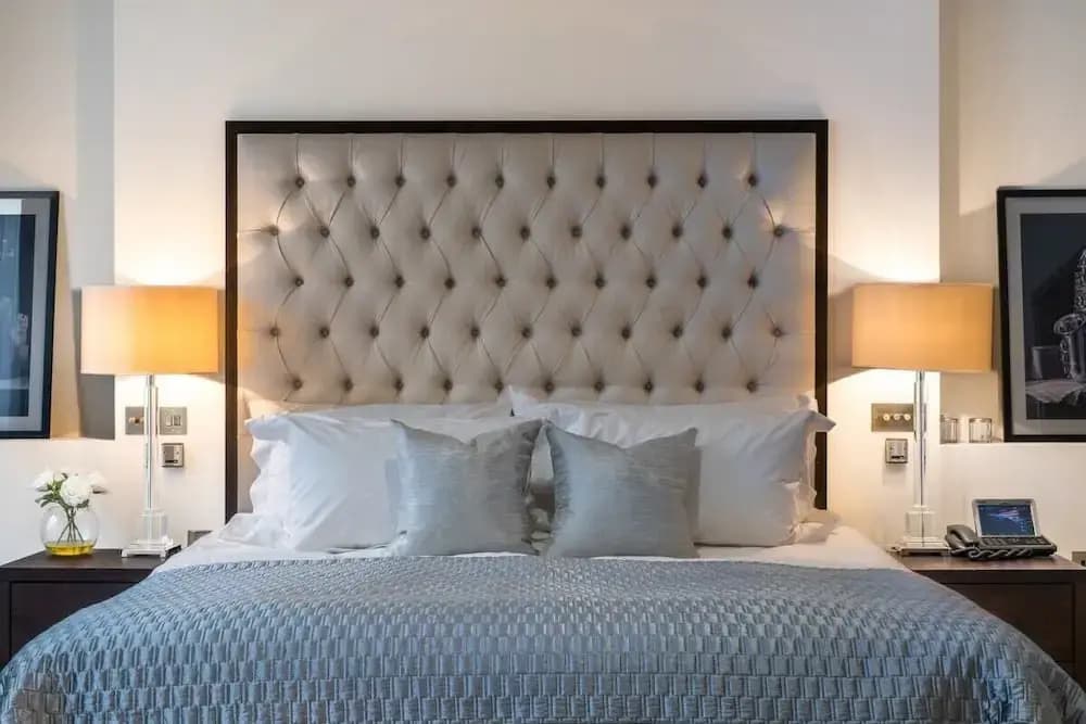 Mayfair Mansions - photo 1