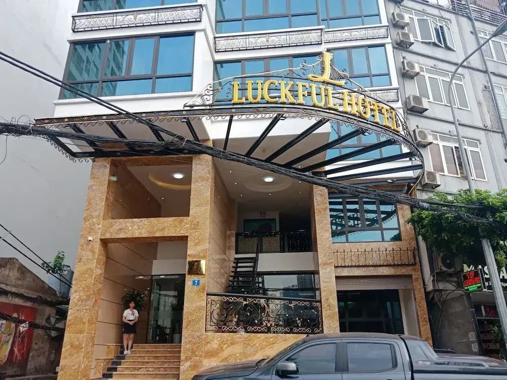 Luckful Hotel - main photo