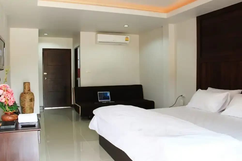 OYO 844 the Leaf Hotel - photo 4
