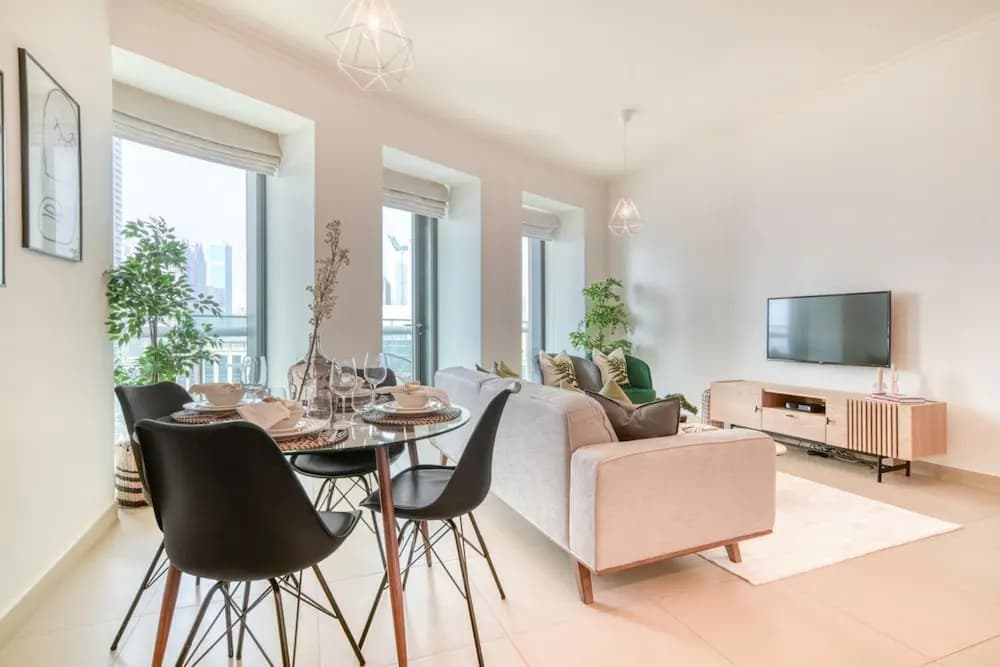 Trendy 2BR Downtown Apt Steps From Burj Khalifa - photo 7
