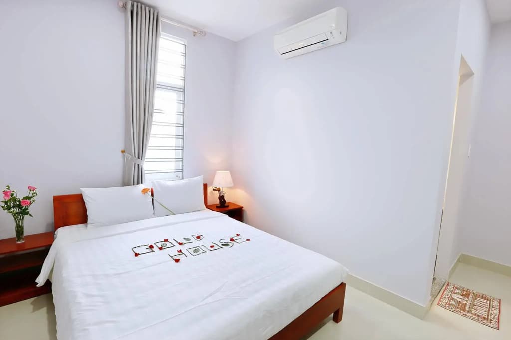 Gold House Hotel - photo 5
