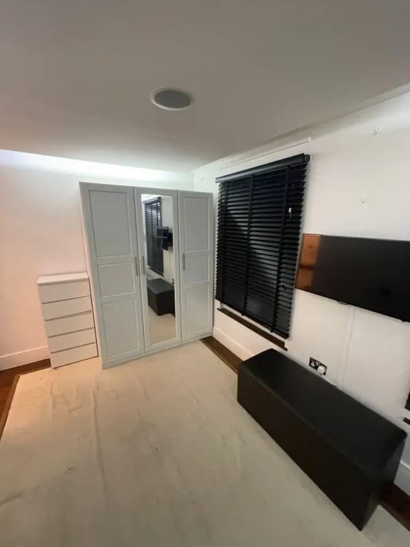 Lovely 2-bed Apartment in Brixton Central Location - photo 15