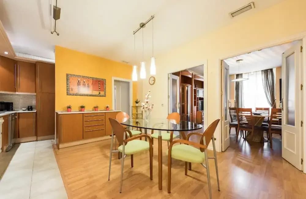 M&F Fuencarral Apartamento - photo 22