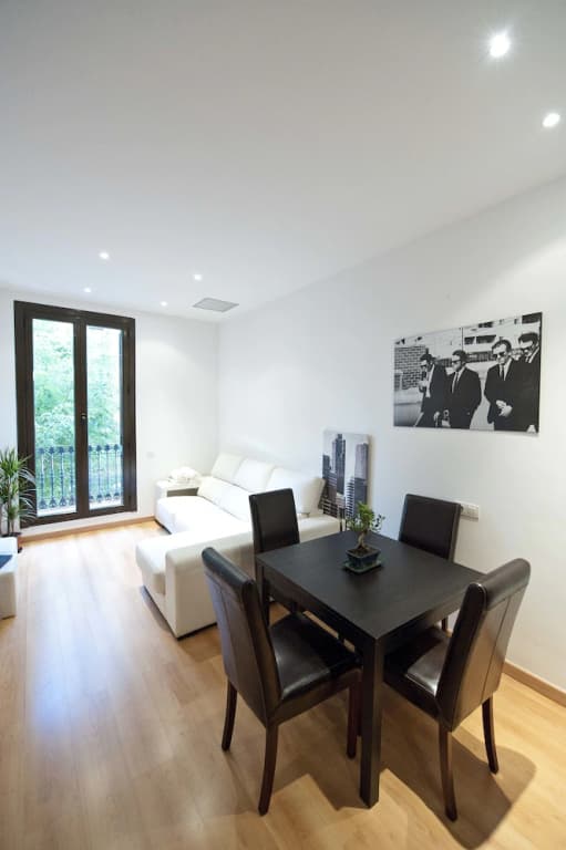 Roger de Lluria Design Aparments - photo 10
