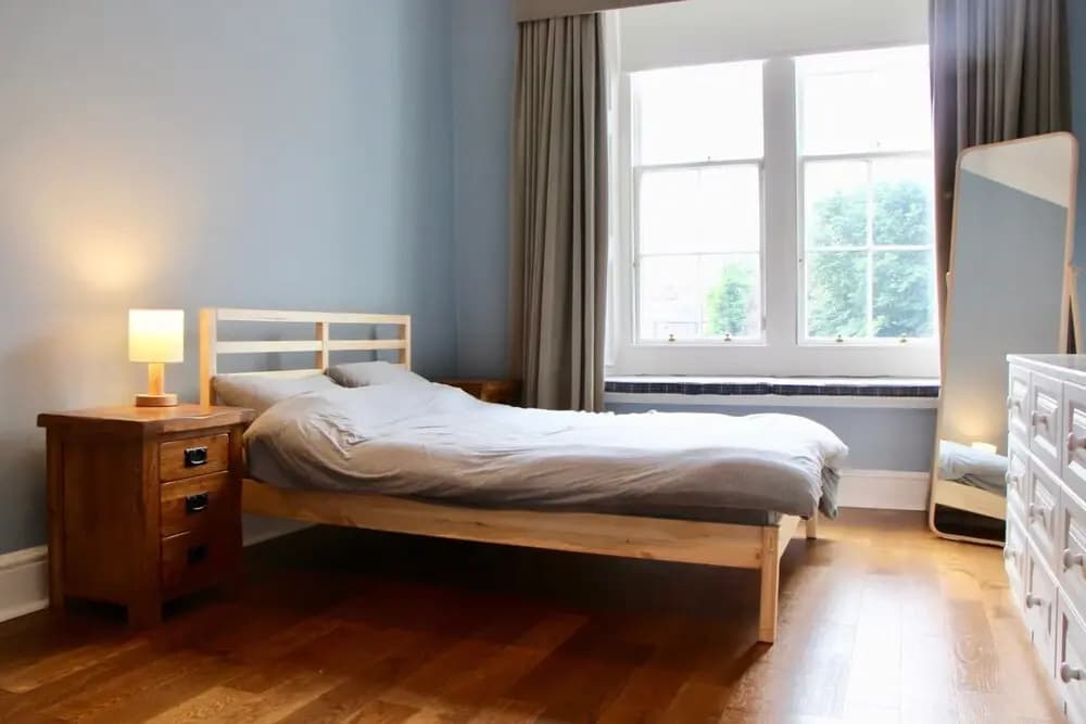Large 3 Bedroom Apartment in Canonmills - photo 3