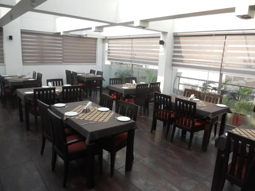 Hotel Godwin Deluxe - photo 43