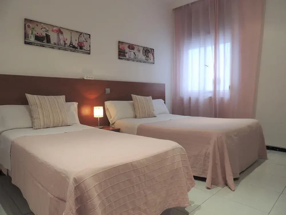 Hostal Cervantes - photo 7