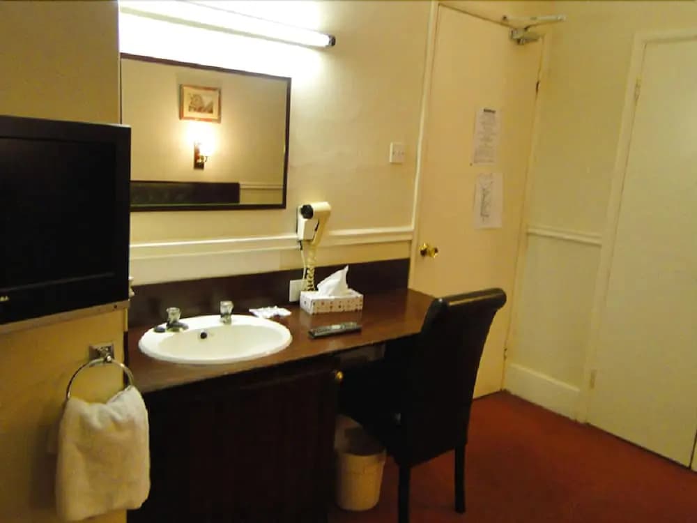Hallam Hotel - photo 21