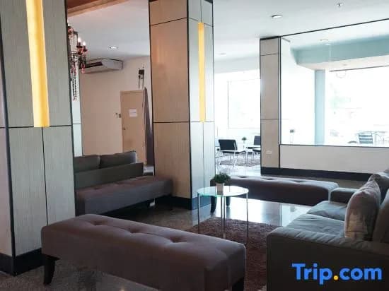 The Spring Srinakarin Hotel - photo 1