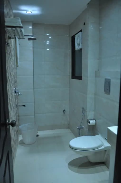 Hotel Only Suites - photo 7