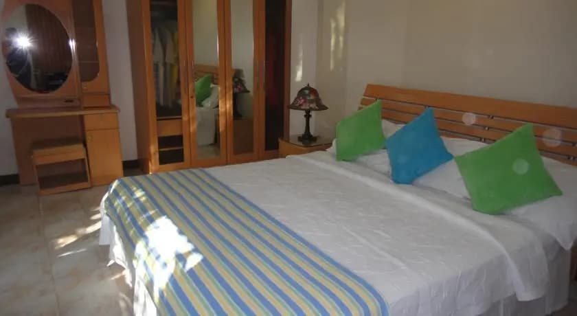 Palm Tree Villa - photo 2