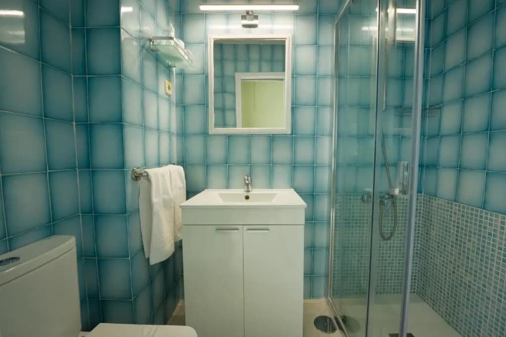 Hostal Valencia - photo 8