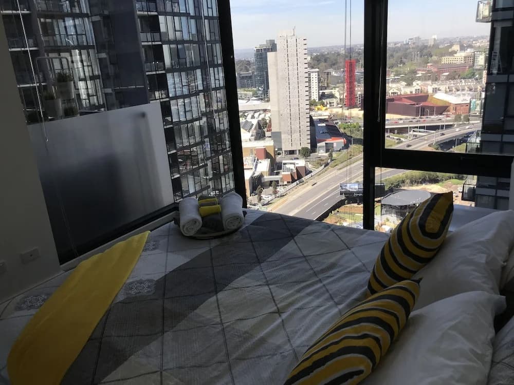 225 Melbourne Tower - photo 8