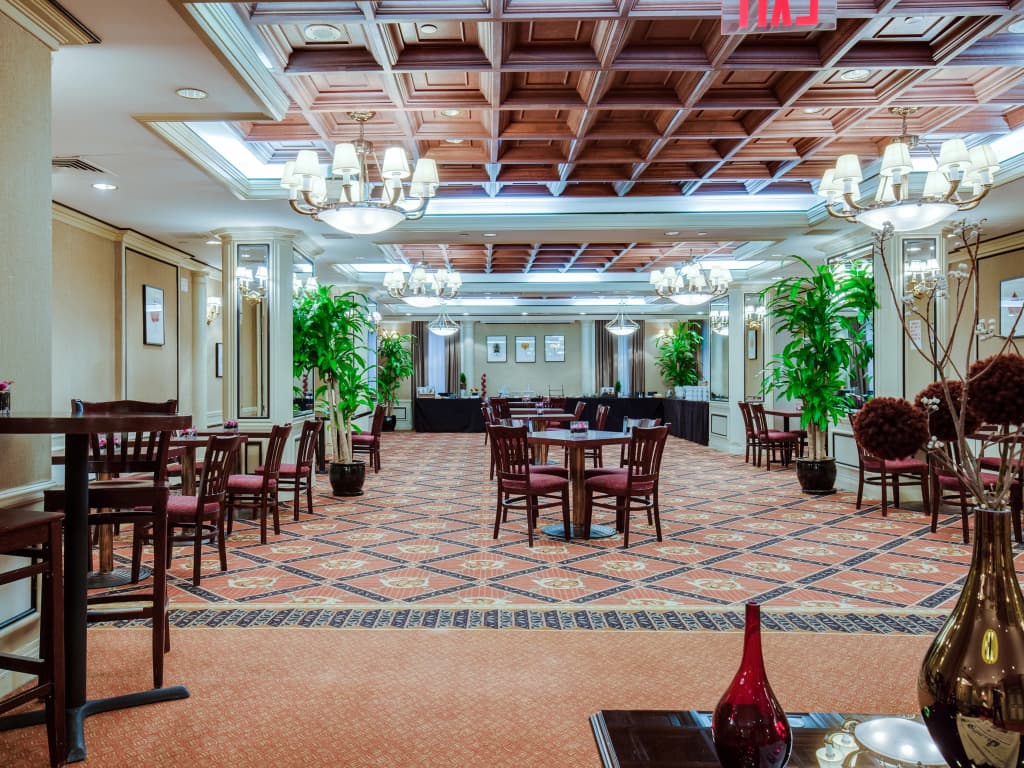 Avalon Hotel - photo 16