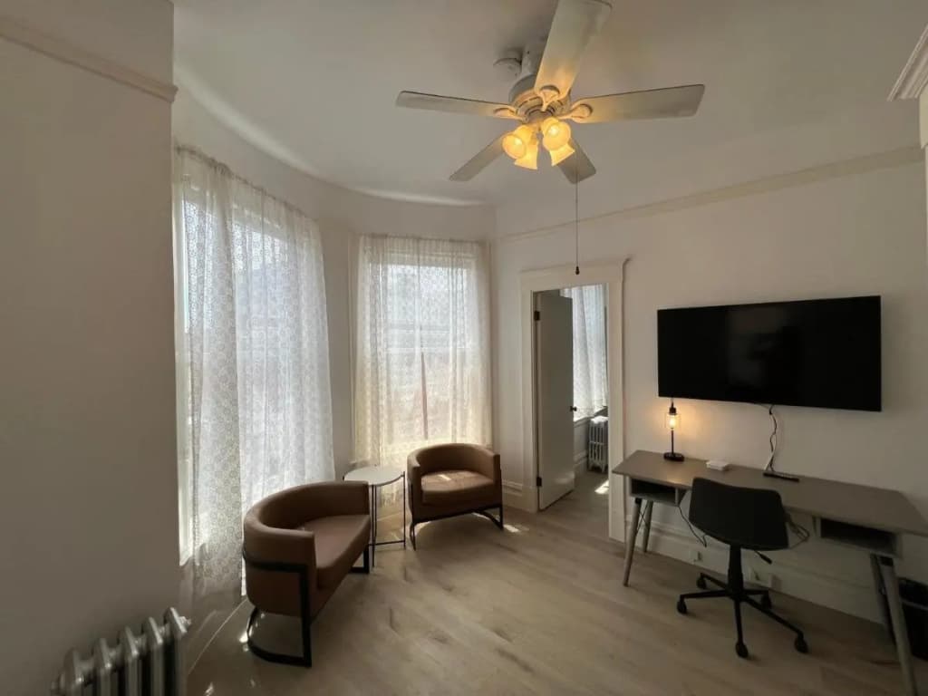 The Andrews Hotel - photo 39