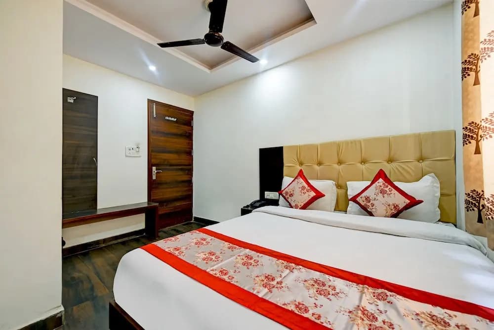 Hotel Dhwani Palace - photo 3