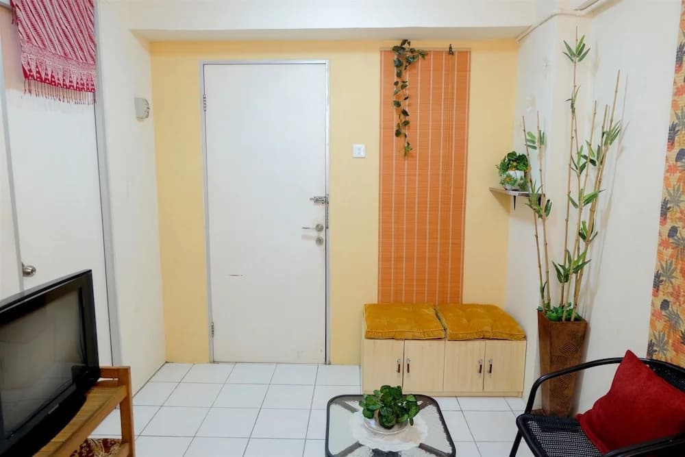 Spacious 2BR Gading Nias Apartment - photo 12