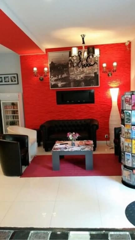 Hotel La Perle Montparnasse - photo 21
