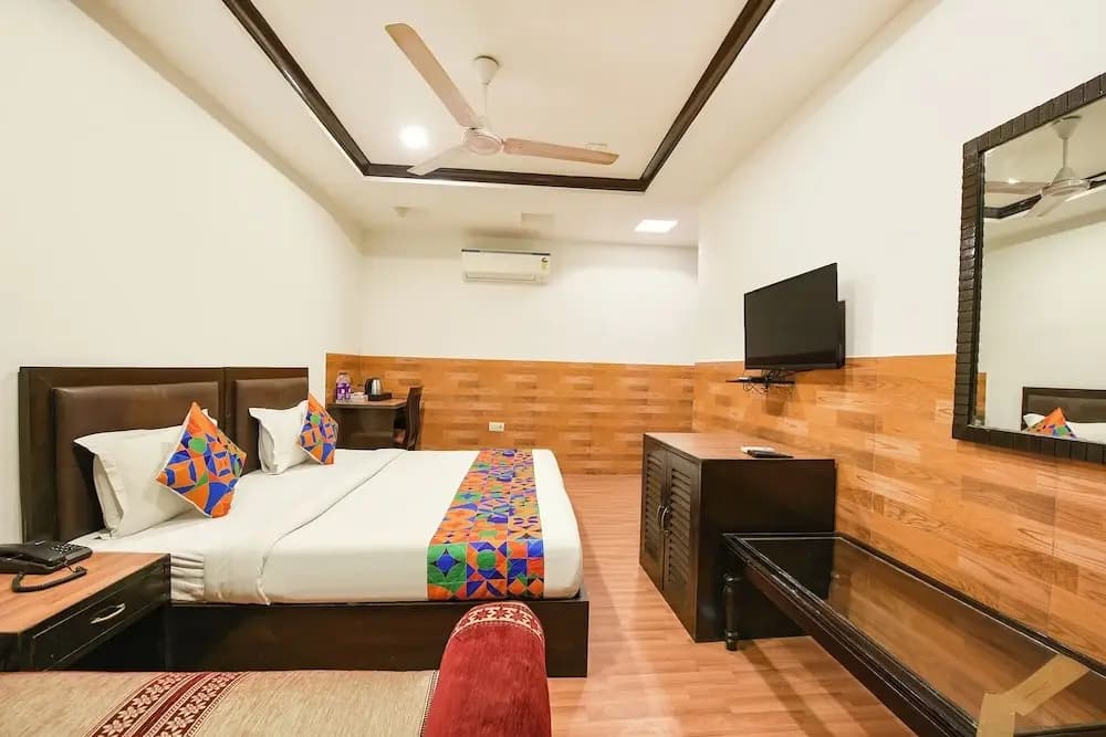 Fabhotel Green Park - photo 4