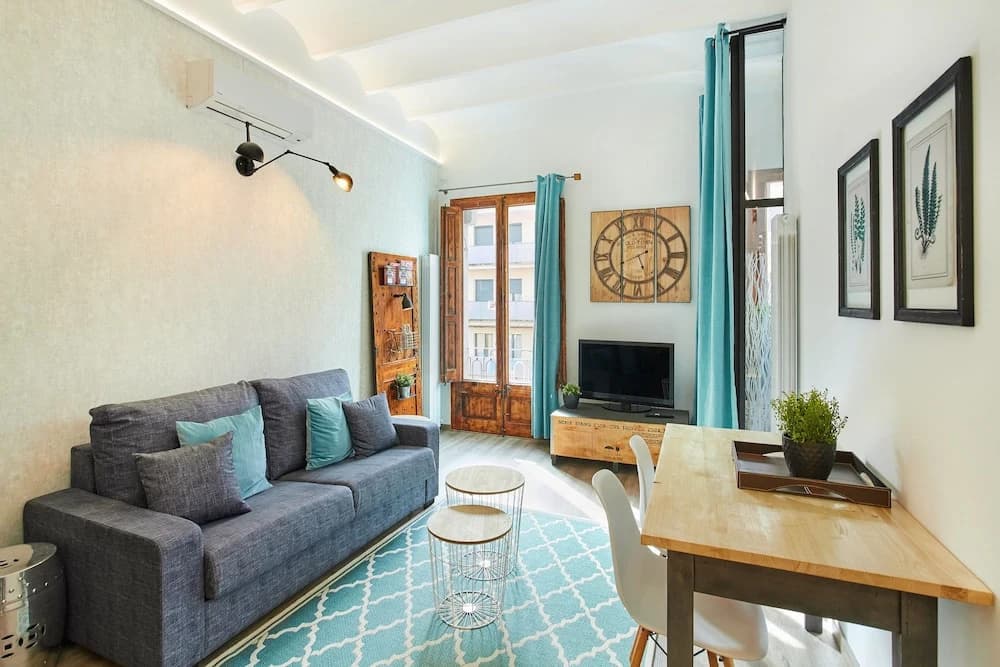 Urban District Apartments - Barcelona Smart Vintage Lofts and Apartments - photo 31