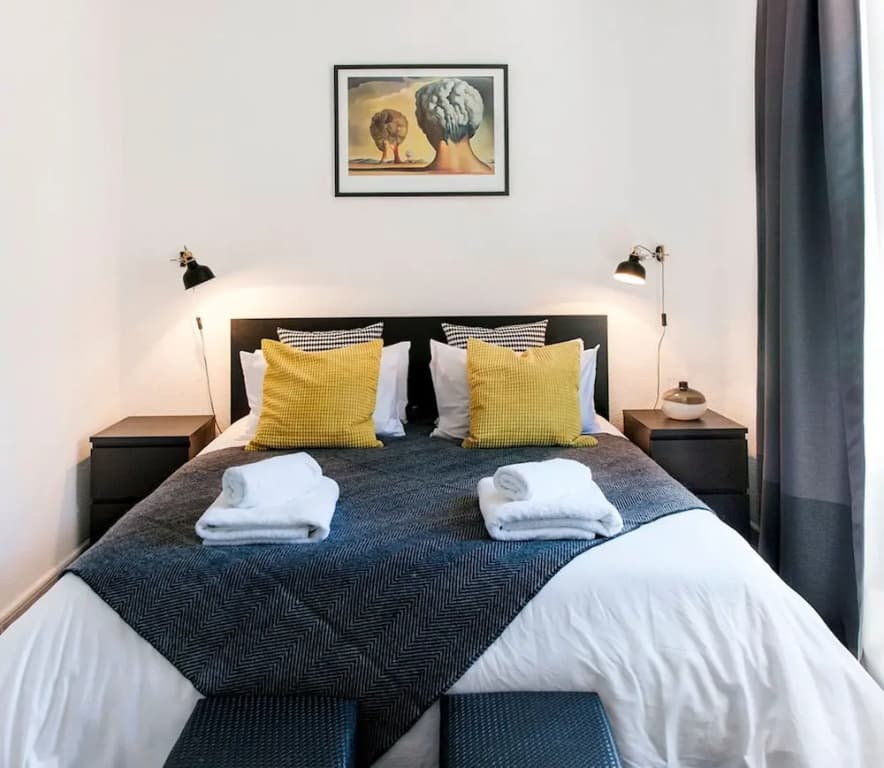 Prime Eixample Hideaway 6 Guests With Balcony by Myrentalhost - photo 3