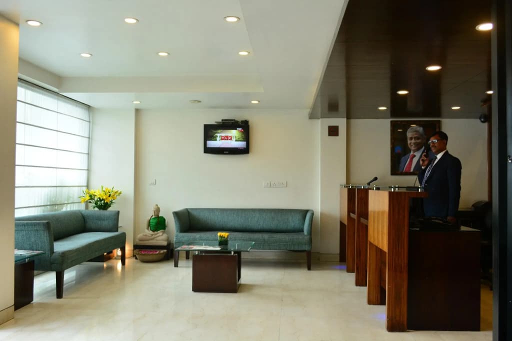 Rockland Hotel Panchsheel Enclave - photo 11