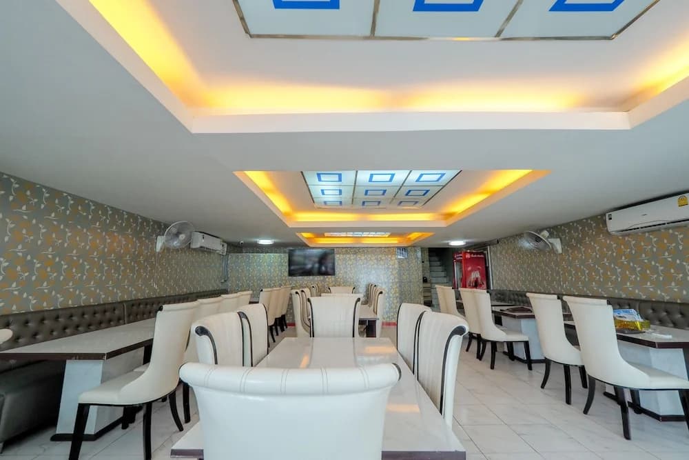 Swagath Home by OYO Rooms - photo 17