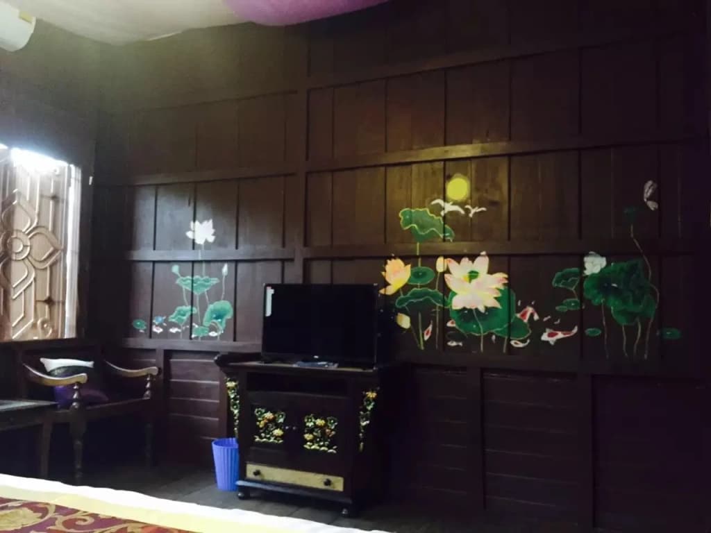 Wooden Hostel - photo 8