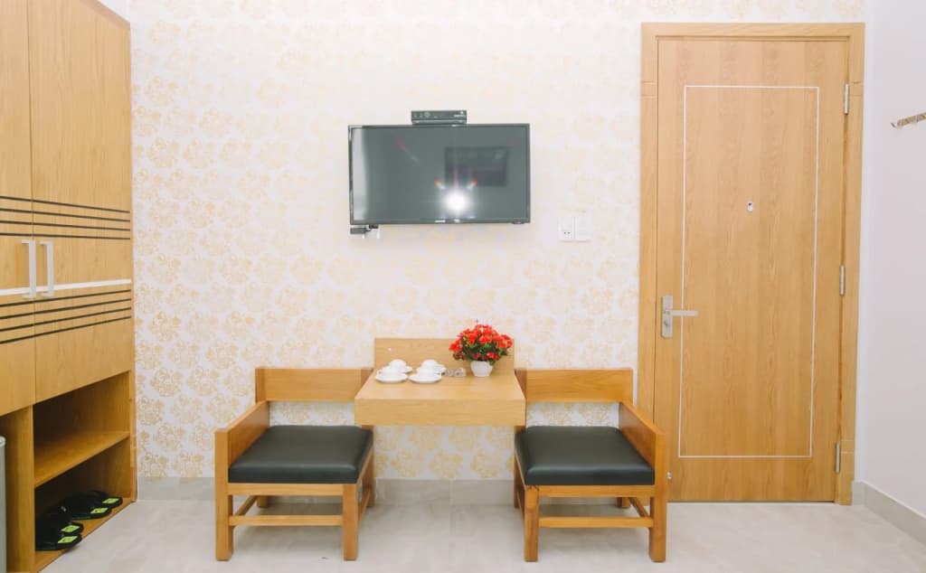 Tan Hoang Long Hotel - photo 2