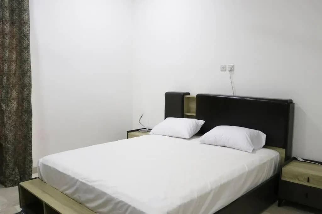 Serviced 2 bedroom apartment , with lovely view. - photo 9