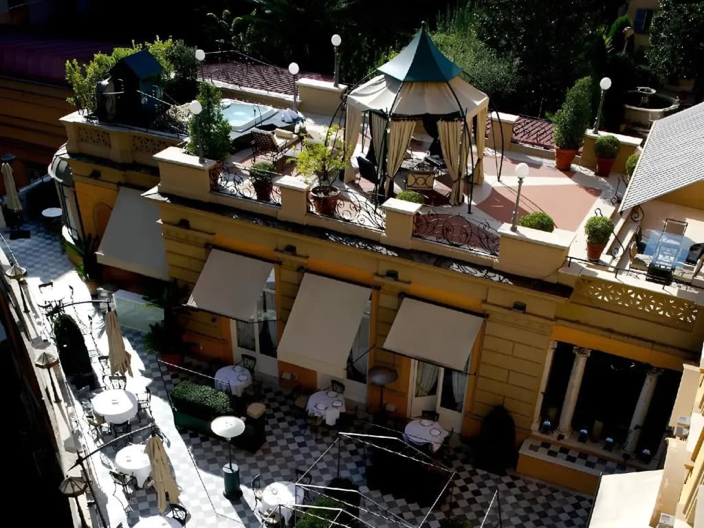 Hotel Majestic Roma - photo 28