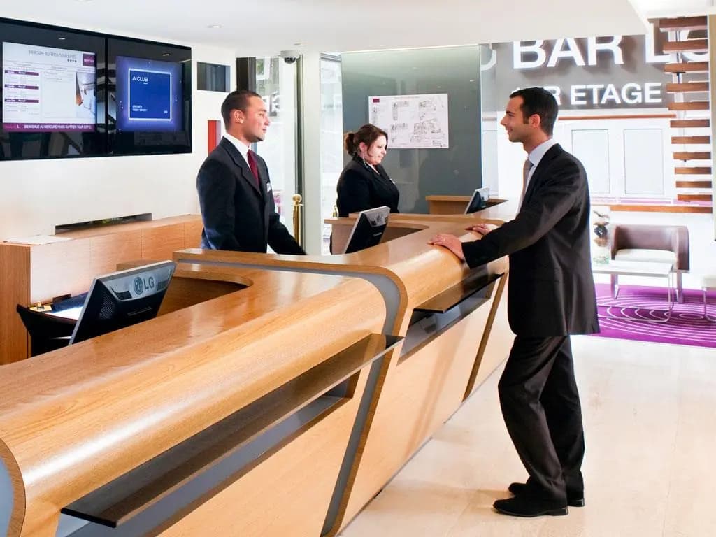 Mercure Paris Centre Tour Eiffel Hotel - photo 21