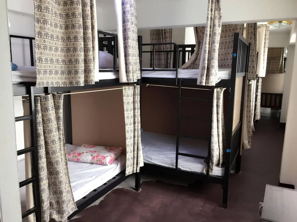 Sleep Box Hotel - photo 2