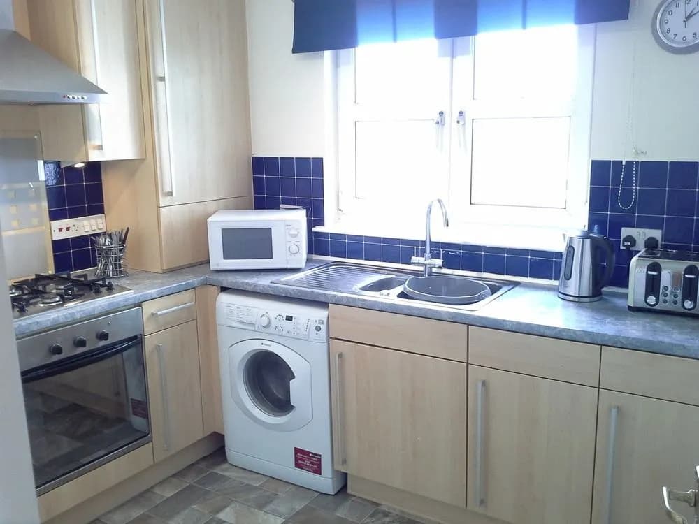 Modern Leith apartment - photo 11