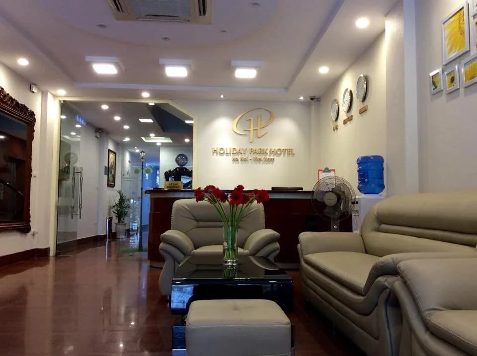 Holiday Park Hotel - photo 2